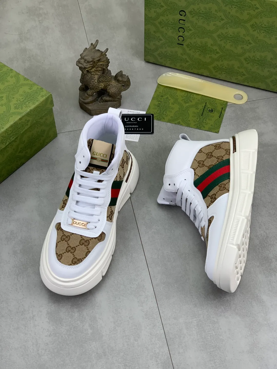 Men's shoes💰P420 💰[New Style] (GUCCI) The latest model from the official website🎁🎁Casual and fashionable men's shoes👟, hot style💥The style is simple and elegant, exclusive for trendy men. The unique double G element of the latest brand from the official website👑Gucci Original decoration, fashionable and generous, the fabric is original frosted calfskin✅Fully imported first-layer pigskin lining, the official website specifies wear-resistant, lightweight original rubber casual outsole, the classic model is taken in real life🎬38-44 2️⃣ colors available